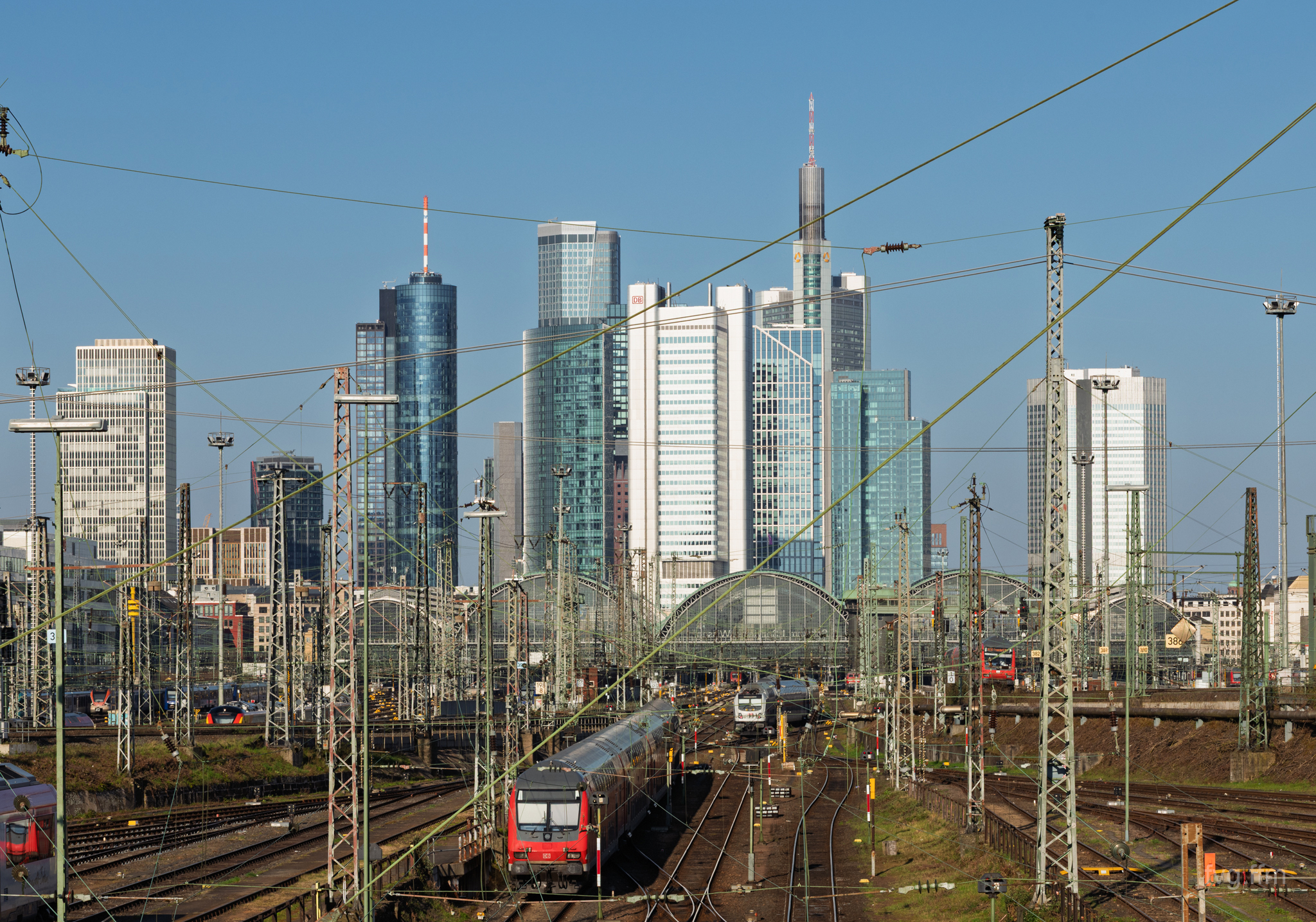skyline04.jpg